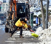 속초 도심 제설작업