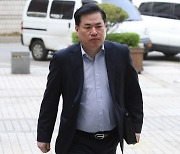 유동규 화물차 충돌사고 종결…경찰 "1.8초 뒤에 진입했다, 고의사고 아냐"