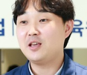 조선소서 일하며 ‘주경야독’… 17년 만에 박사 딴 고졸 직원