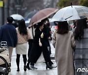 화요일 전국 최대 20㎜…하루만에 기온 10도↓ '쌀쌀'[내일날씨]