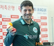 PBA 하나카드 우승 주역 초클루, 그는 길거리에서 빵 팔고 구두 닦던 소년이었다