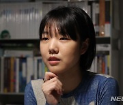 계미현 "시인이 운전면허 같은 자격증은 아니잖아요"[신재우의 작가만세]