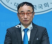 개그맨 서승만, 민주당 비례대표 출마…“개그보다 웃긴 현실”