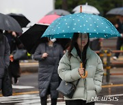 충북 흐리고 가끔 5㎜ 안팎 비…낮 최고 8도