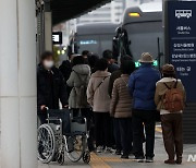 빅5 전공의 업무 중단, 병원 향하는 시민들