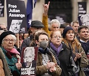 Britain Assange