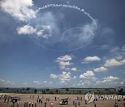 SINGAPORE AIRSHOW