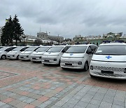 한국 정부, 우크라이나에 구급차 30대 전달