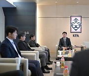 [IN-POINT] '정식 감독 선택→검증 시간 촉박'...외국 사령탑 사실상 불가, KFA 왜 이리 급할까