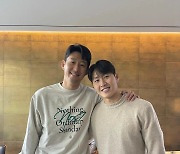 이강인·손흥민 극적 화해…'절친' 박서준→'골수팬' 파비앙도 "만세"[이슈S]