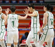 하나원큐 감격의 창단 첫 4강PO진출 확정, 신지현 18점·12R, 두 자릿수 득점 4명, WKBL 봄 농구 대진 확정