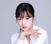 에이핑크 윤보미 ‘눈물의 여왕’ 합류, 재벌3세 김지원 비서 된다