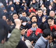 오류역문화공원 찾은 한동훈 비대위원장