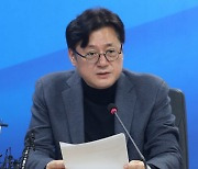 홍익표, 선거구 획정안 원안 처리 제안…"당리당략 따라 손볼 수 없어"