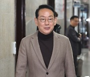 정개특위 선거구 획정 관련 회의 참석하는 김도읍 의원