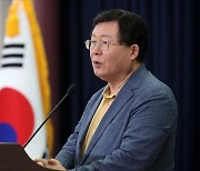 [속보] 설훈 "탈당 여부는 추후에…혼자 결정할 일 아냐"