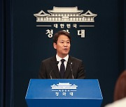 [단독] 이해찬 “명문정당 사수 위해 임종석 살려야”