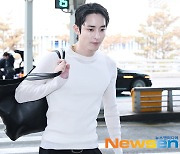 이수혁, 강렬한 출국 [포토엔HD]