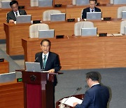 답변하는 한덕수 국무총리