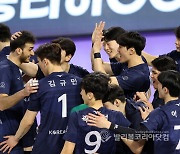 대한항공 1위 탈환, 삼성화재에 3-1 승리.