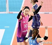 '여자부 역대 최다' 김연경, 통산 8번째 V-리그 라운드 MVP 수상 [공식발표]