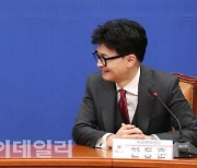 코인 ETF 전쟁 임박…이재명 ‘허용’·한동훈 ‘침묵’ 왜?[최훈길의뒷담화]