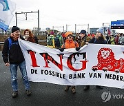 NETHERLANDS PROTEST ENVIRONMENT ING