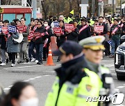 의사들의 '거리행진'