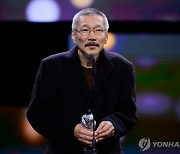 홍상수 `여행자의 필요` 베를린영화제 심사위원대상