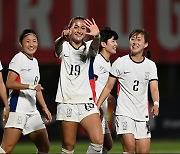 지소연·페어 연속골…여자축구 벨호, 체코와 평가전서 2-1 승