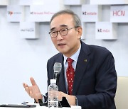 김영섭 KT 대표, 글로벌 이동통신 박람회 MWC2024 ‘CEO 보드미팅’ 참석