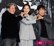 최민식, 韓영화 자존심 회복…'파묘' 올해 최단 기간 200만 돌파[TEN이슈]