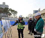 유인촌 장관, 당인리 문화창작발전소 조성사업 현장 방문