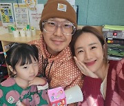 별 "끼 많은 딸 송이, 자기가 연예인이라 생각...나와 ♥하하 인기 넘어서" ('라디오쇼') [종합]