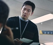 손석구, 물불 안 가린다…'댓글부대', 취재의 시작