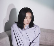 김희애, 봄을 품은 고혹美 [화보]