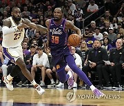 [NBA] ‘듀란트-부커 43점 합작’ 피닉스, 르브론-AD 분전한 LAL 제압