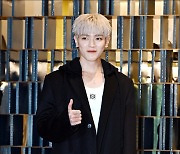 [MD포토] NCT 태용, '기분 좋은 엄지척'