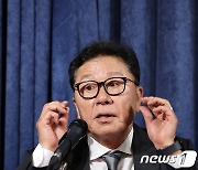 축구협회, 황선홍 감독 '임시 소방수 투입'