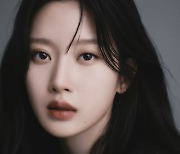 문가영 첫 산문집 '파타', 예약 판매로 벌써 2쇄 찍었다