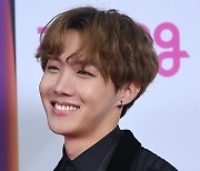 BTS 제이홉, 신보 발매 예고…정국·개코·윤미래·허윤진 지원사격