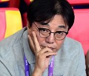 또 말 앞뒤가 다른 KFA, "팀 맡지 않고 있는 지도자로 의견 모았다"더니 결과는 '올림픽 대표팀 선장' 황선홍