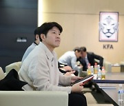 '임시 감독 밝혀질까' KFA 전력강화위원회, 오후 4시 브리핑 예정