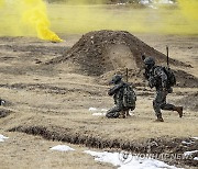 근접전투 사격 훈련 실시하는 1군단 특공연대 장병들