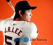 '대박' 이정후, MLB 시범경기 첫 타석부터 안타… 득점까지 신고