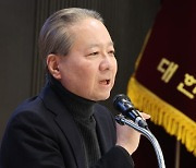 사법처리 초읽기에도 초강경 의협 "파업보다 무서운 건 의업 포기"