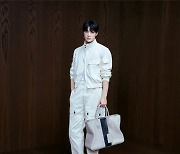 NCT 제노, 화이트 셋업룩 세련미로 '페라가모 FW24 쇼' 자리 빛내