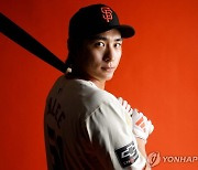 이정후, MLB 시범경기 데뷔전부터 안타에 득점까지