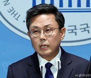 '공천=당선' 광주서 현역 제친 안도걸 전 기재부 차관은 누구