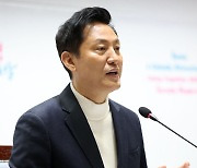 전공의 파업 '중세 길드'에 빗댄 오세훈 "고인물은 썩는다"